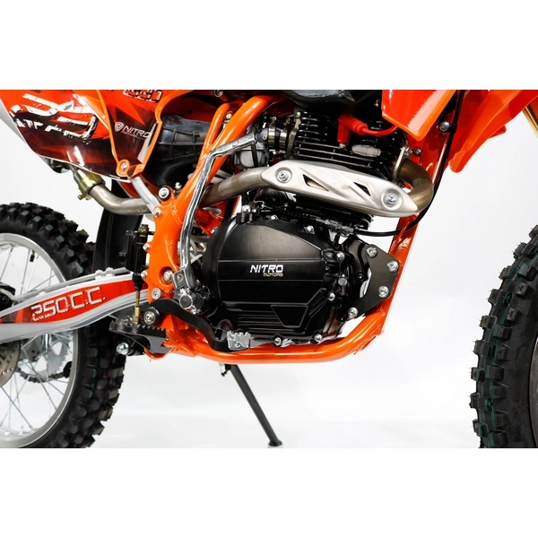 Dirt bike Nitro Tornado 250cc 21/18 pouces 5 vitesses manuelle